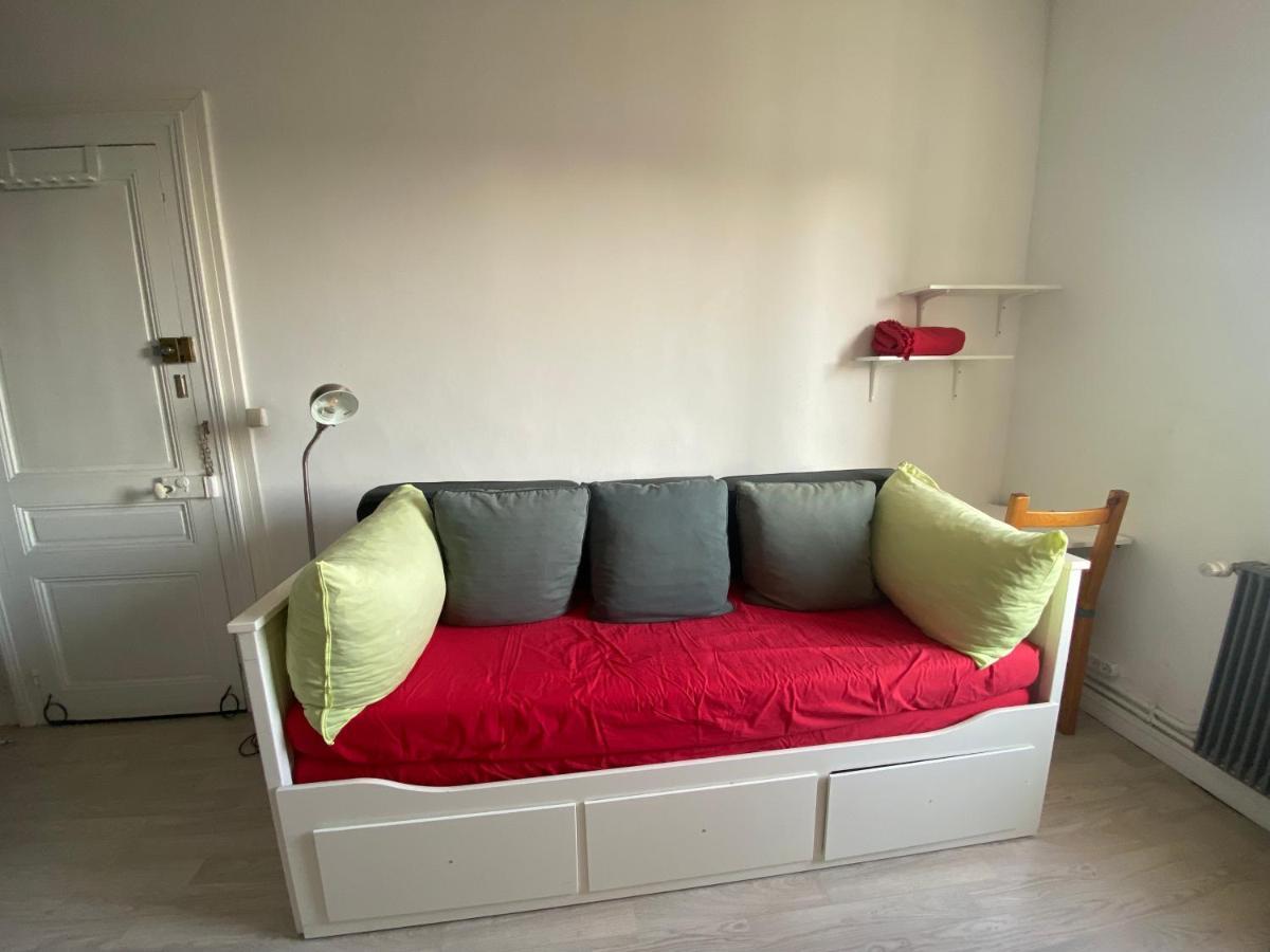 Petit Studio Confortable Pour Deux Personnes - 037 Ruan Exterior foto